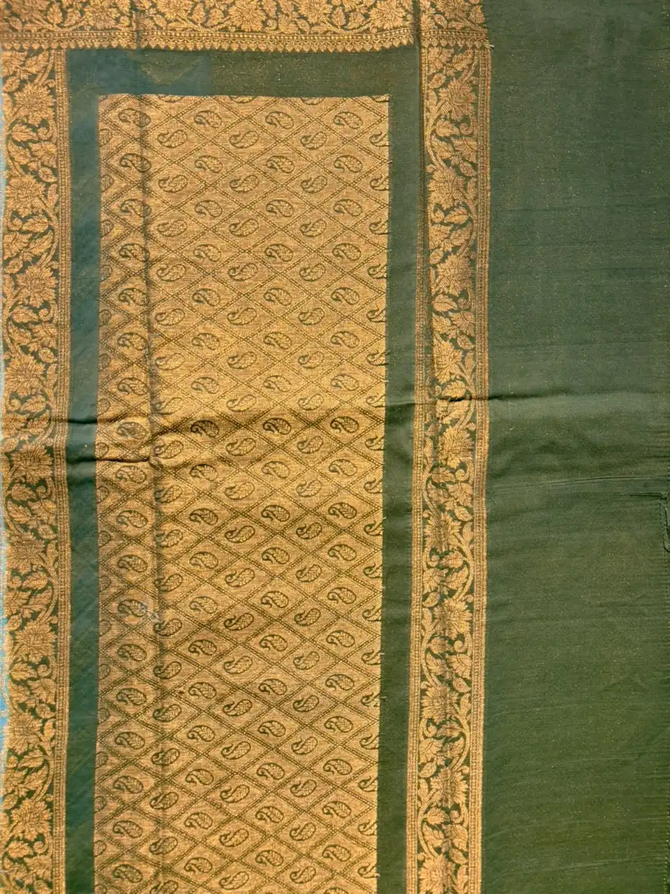 Bottle Green and Sky Blue Zigzag Semi Chiffon Saree - Image 3