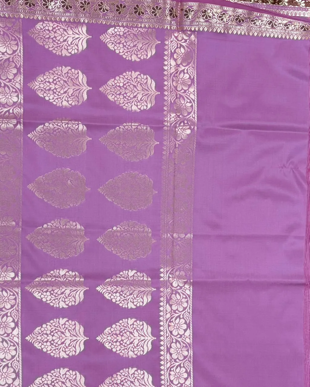Onion Pink Semi Silk Saree - Image 3