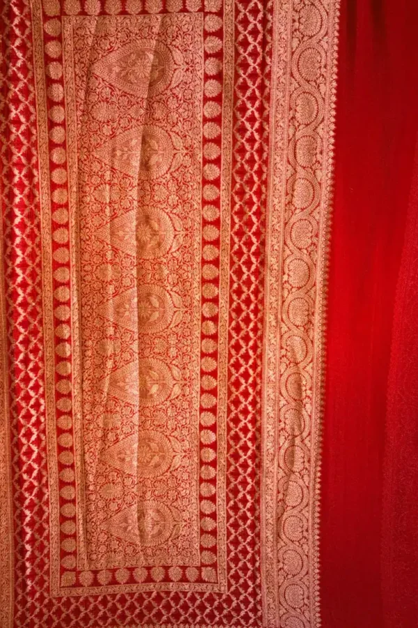 Bright Red Small Butta Pure Georgette Saree 3