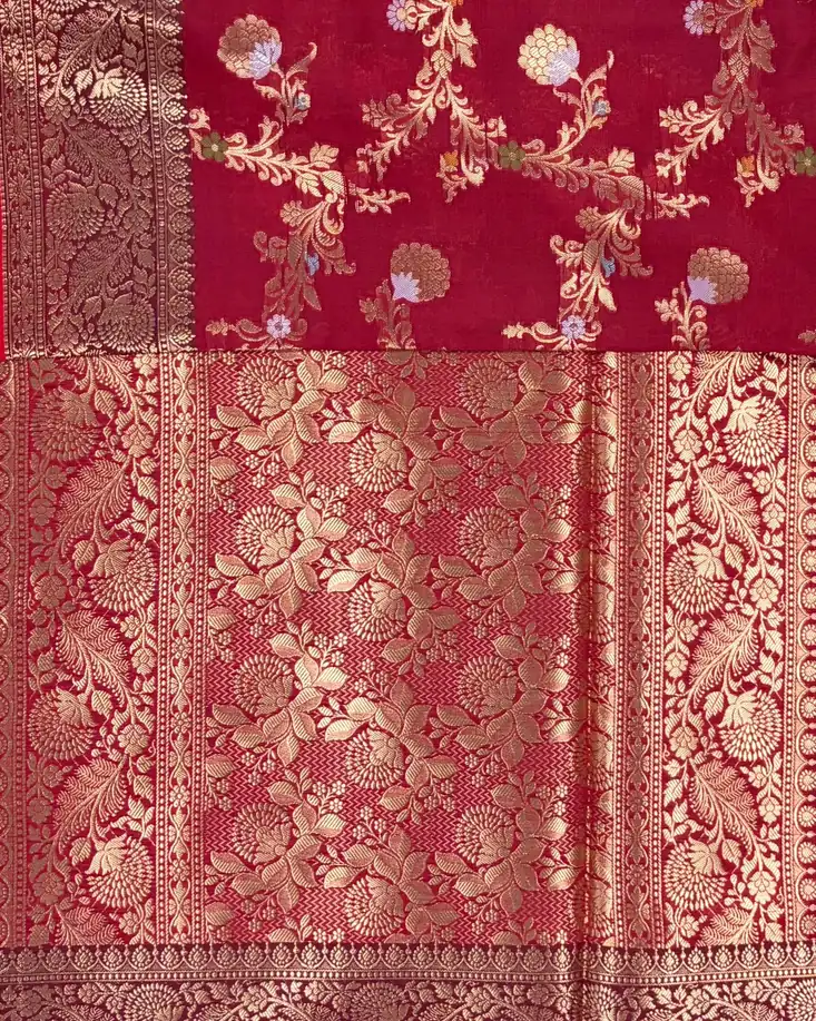 Maroon Semi Silk Saree with Red Piping Border - Image 3