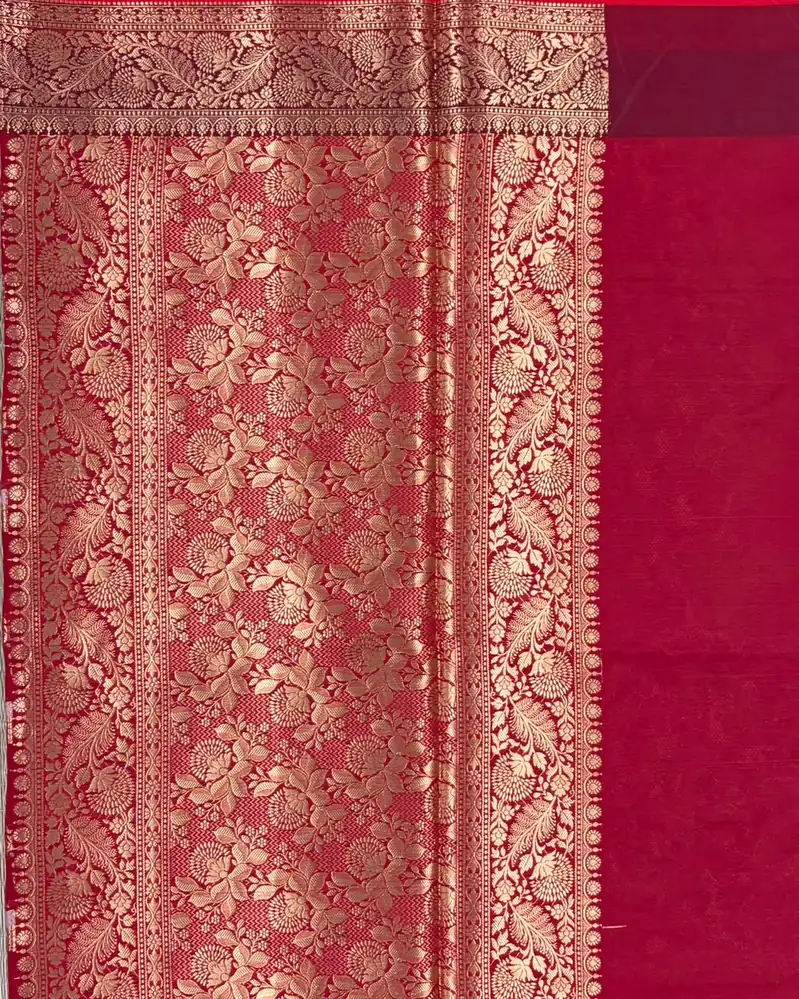 Maroon Semi Silk Saree with Red Piping Border - Image 2